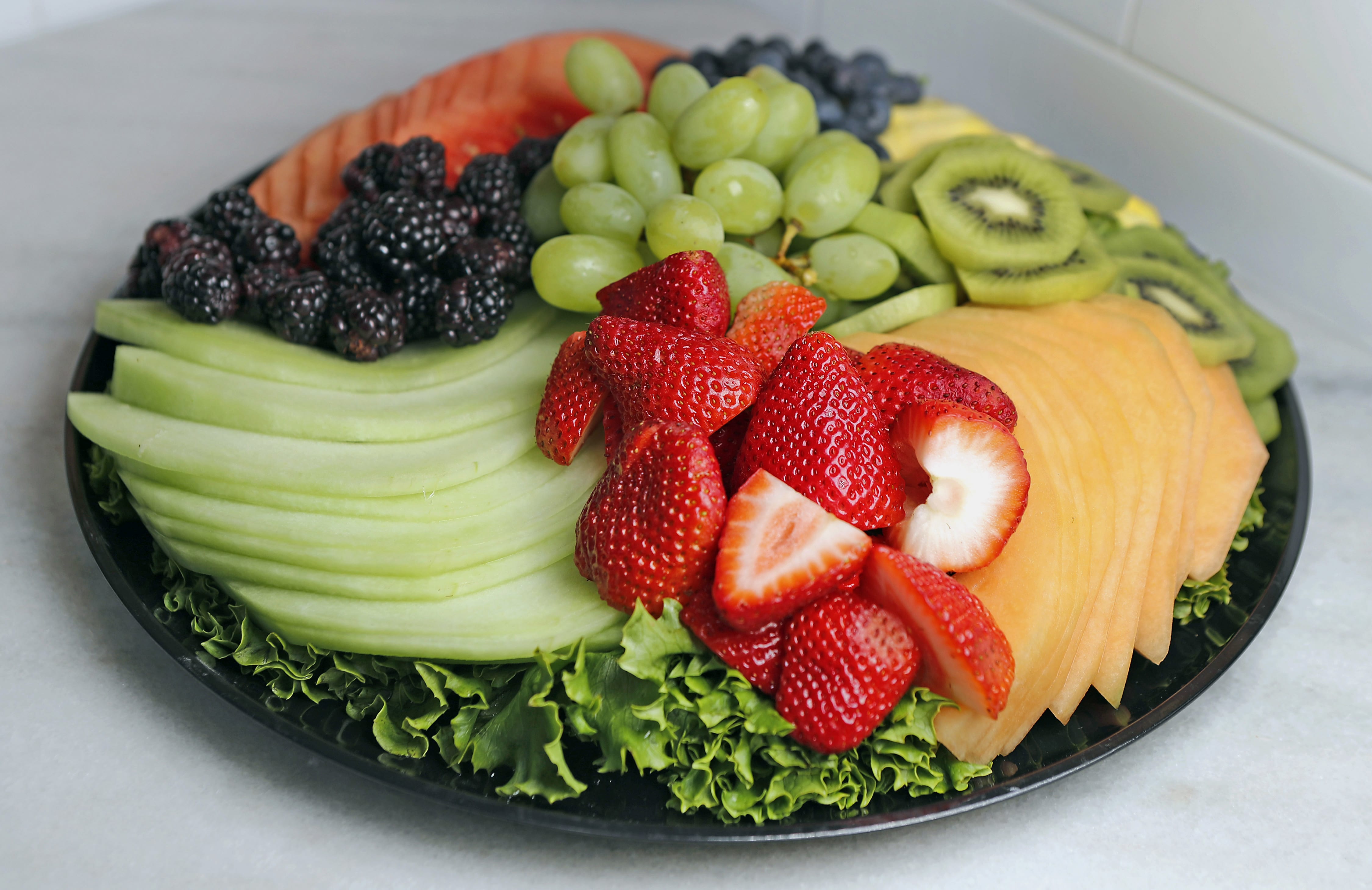 Ess-a-Bagel Offers Fruit Platers